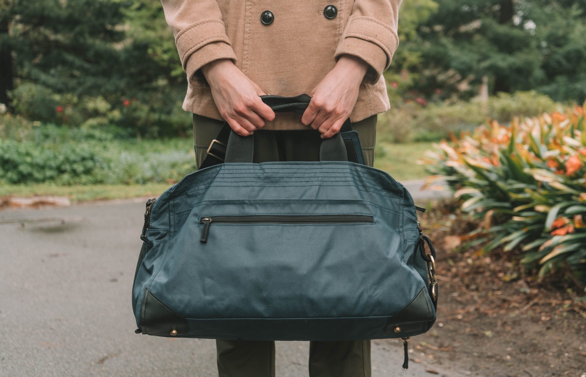 minimalist one bag travel